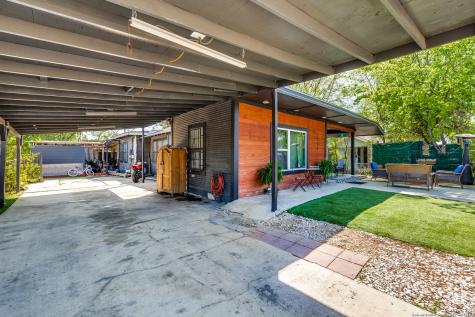 1002 Lee Hall San Antonio TX 78201