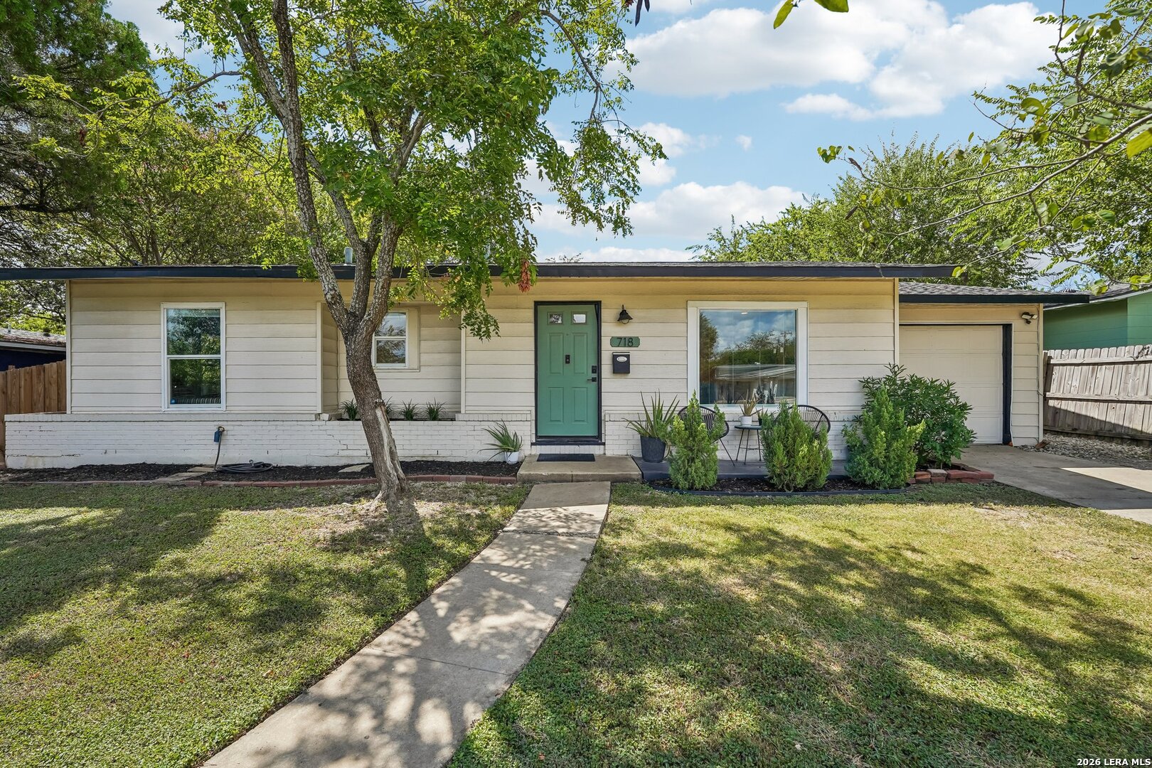 718 Olney Drive San Antonio TX 78209