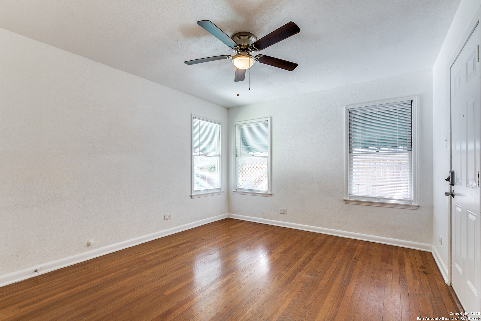 217 Corona Alamo Heights TX 78209