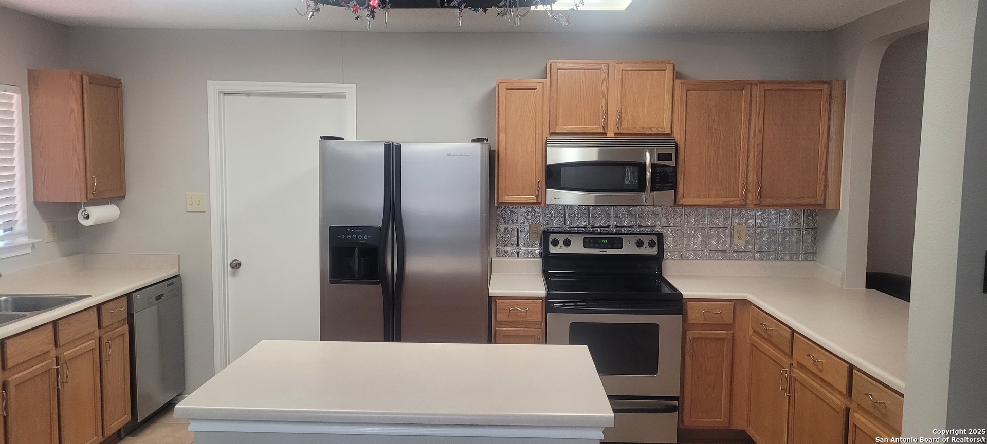 7006 Raintree San Antonio TX 78233