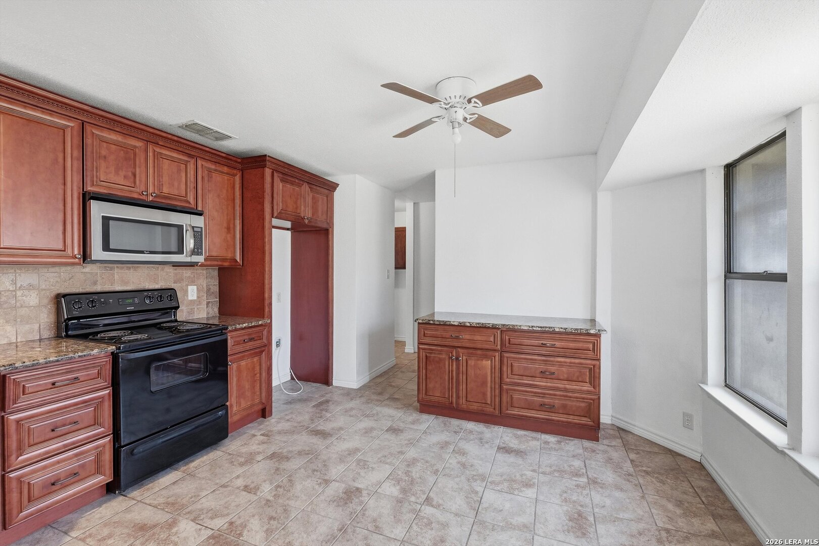 9835 Spruce Ridge Drive Converse TX 78109