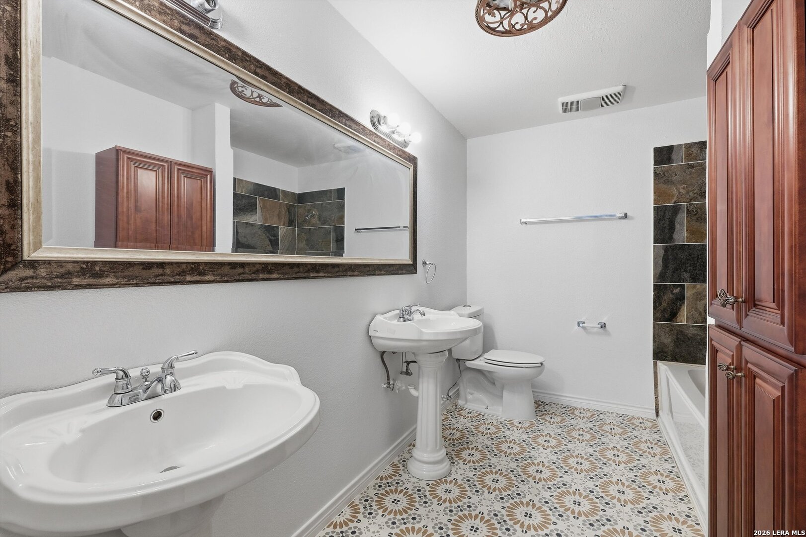 9835 Spruce Ridge Drive Converse TX 78109