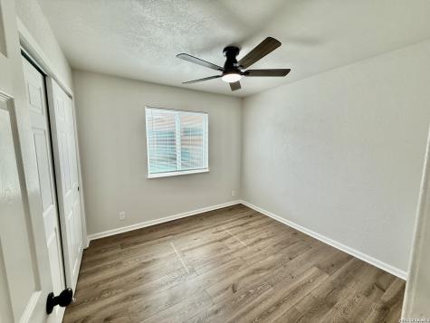 839 Pleasure Park San Antonio TX 78227