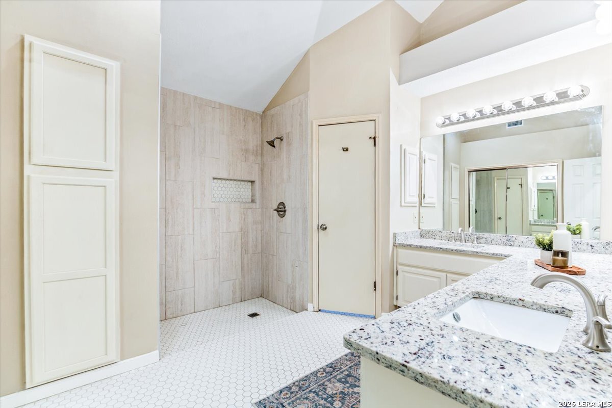 1715 Encino Crest San Antonio TX 78259