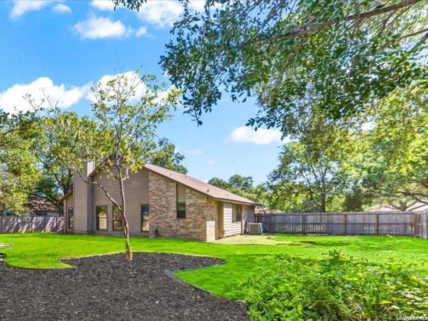1715 Encino Crest San Antonio TX 78259