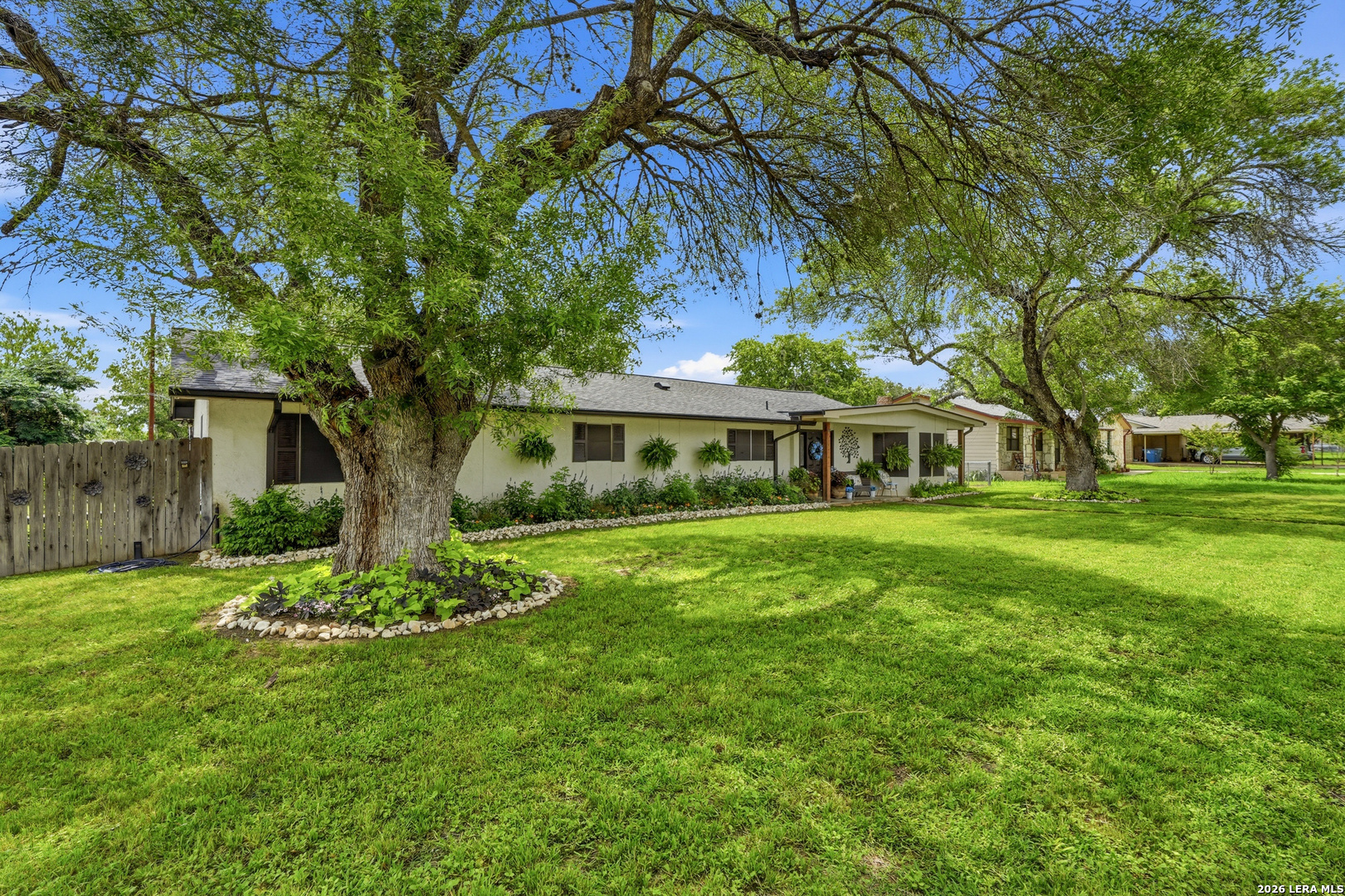 910 Oakridge Pleasanton TX 78064