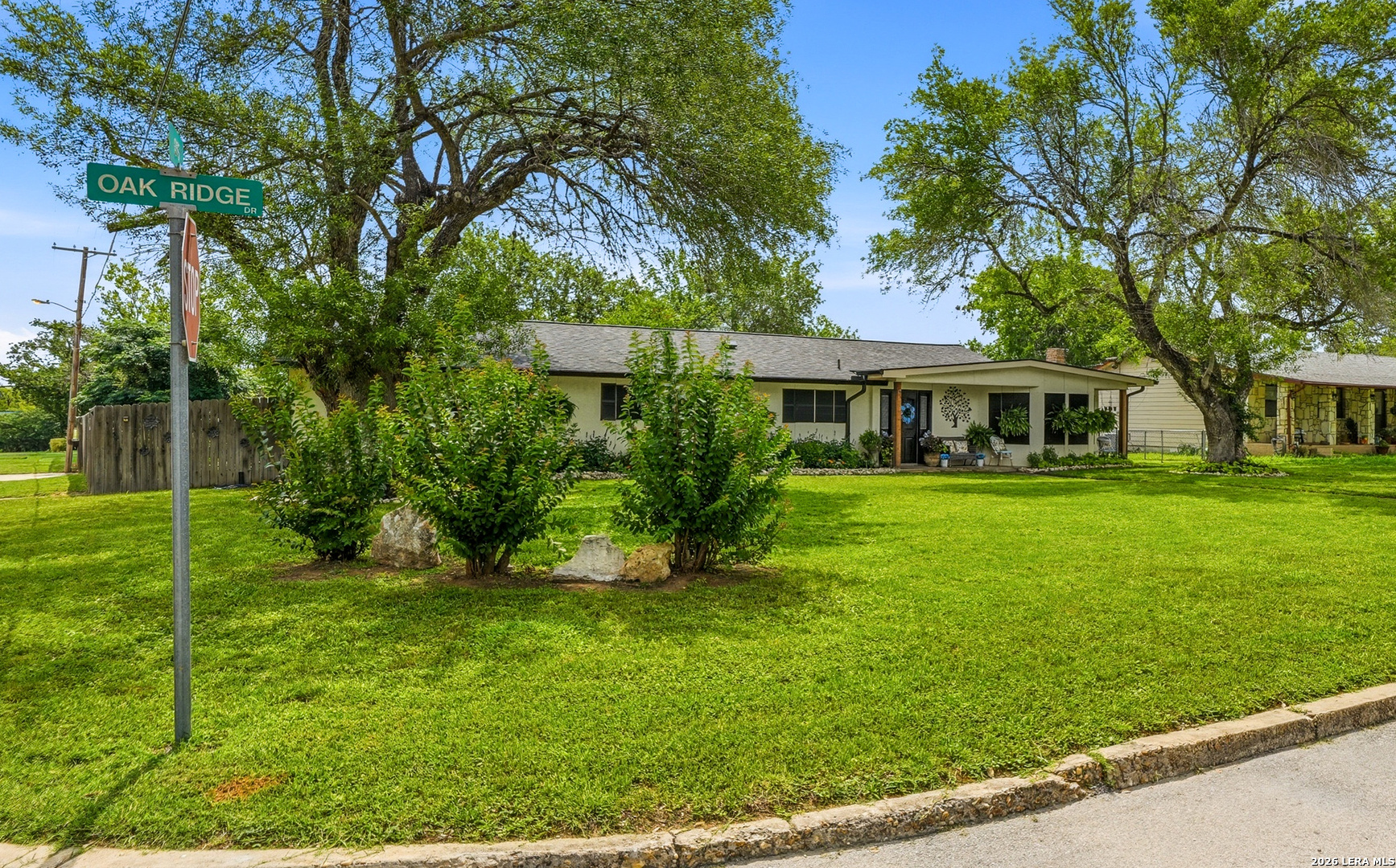 910 Oakridge Pleasanton TX 78064
