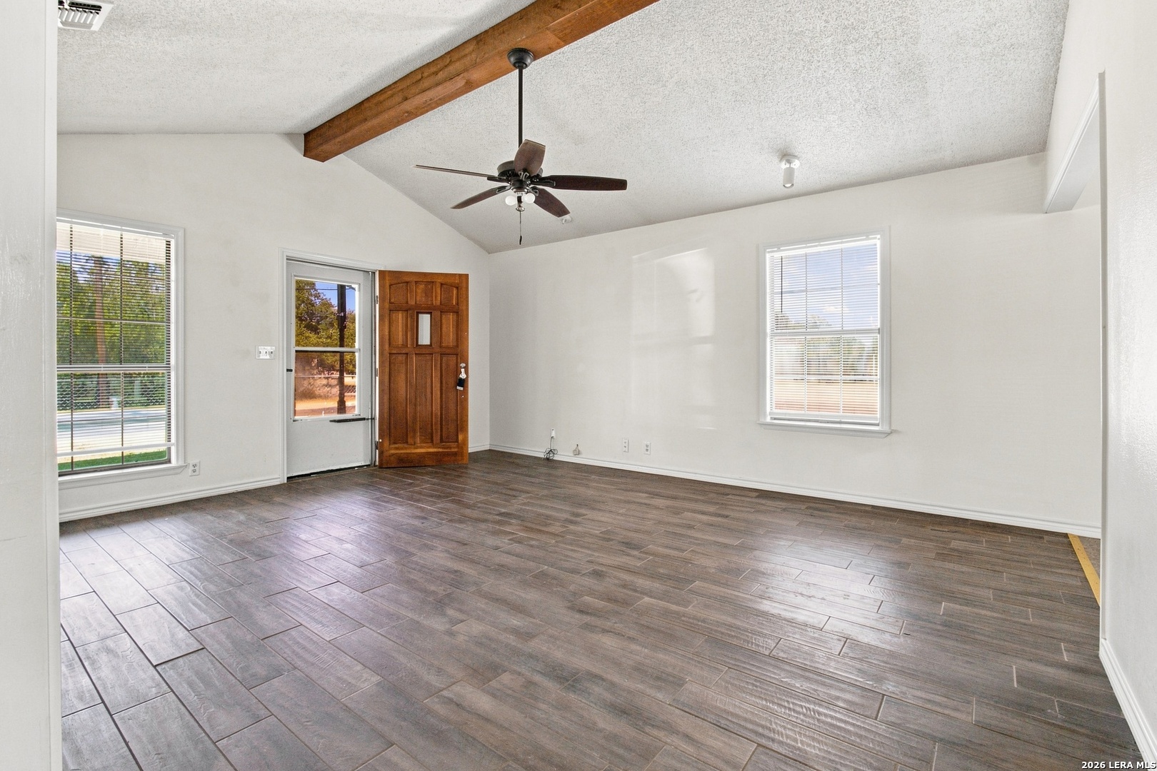 216 N Tom Poth TX 78147