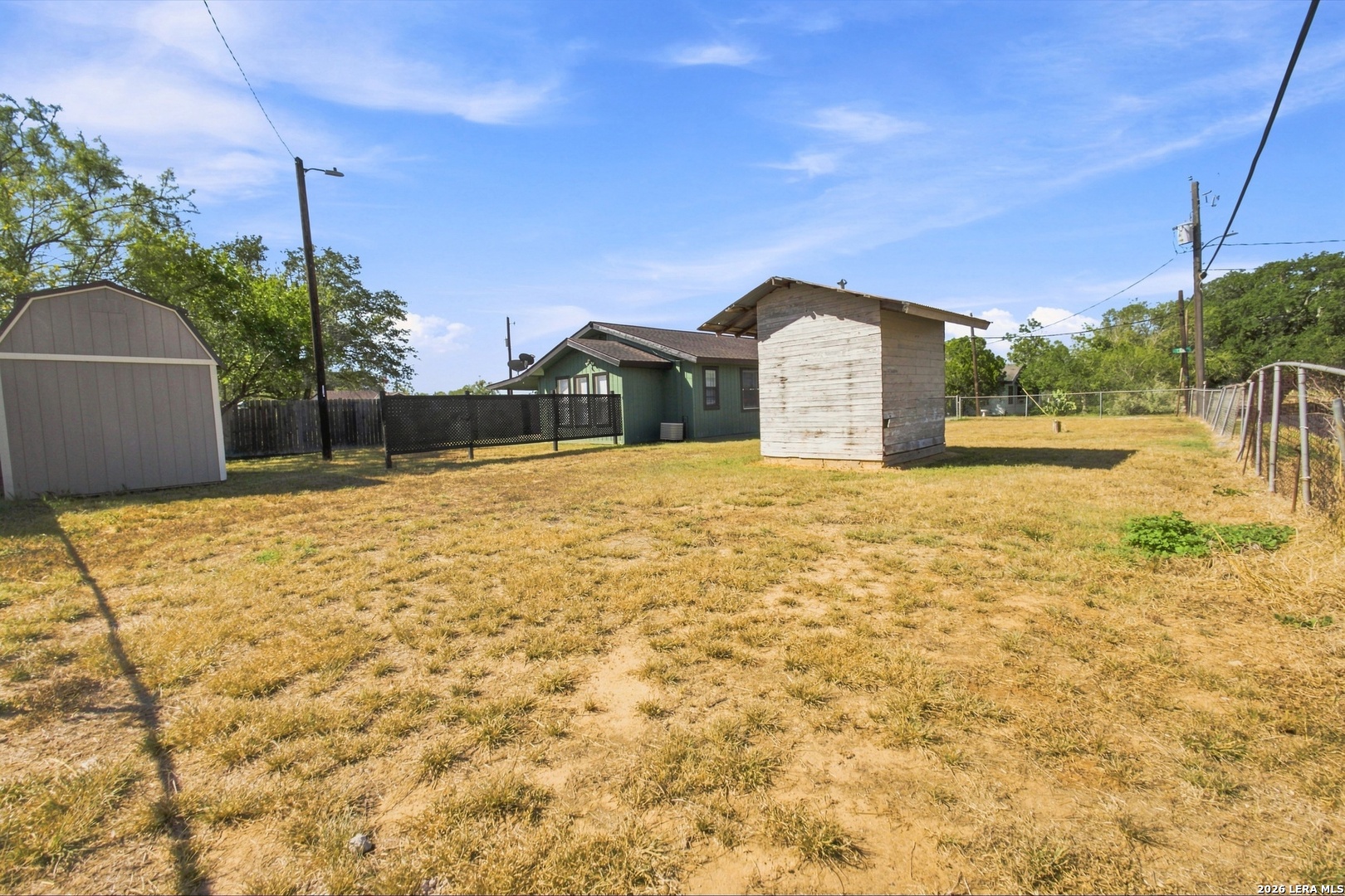 216 N Tom Poth TX 78147