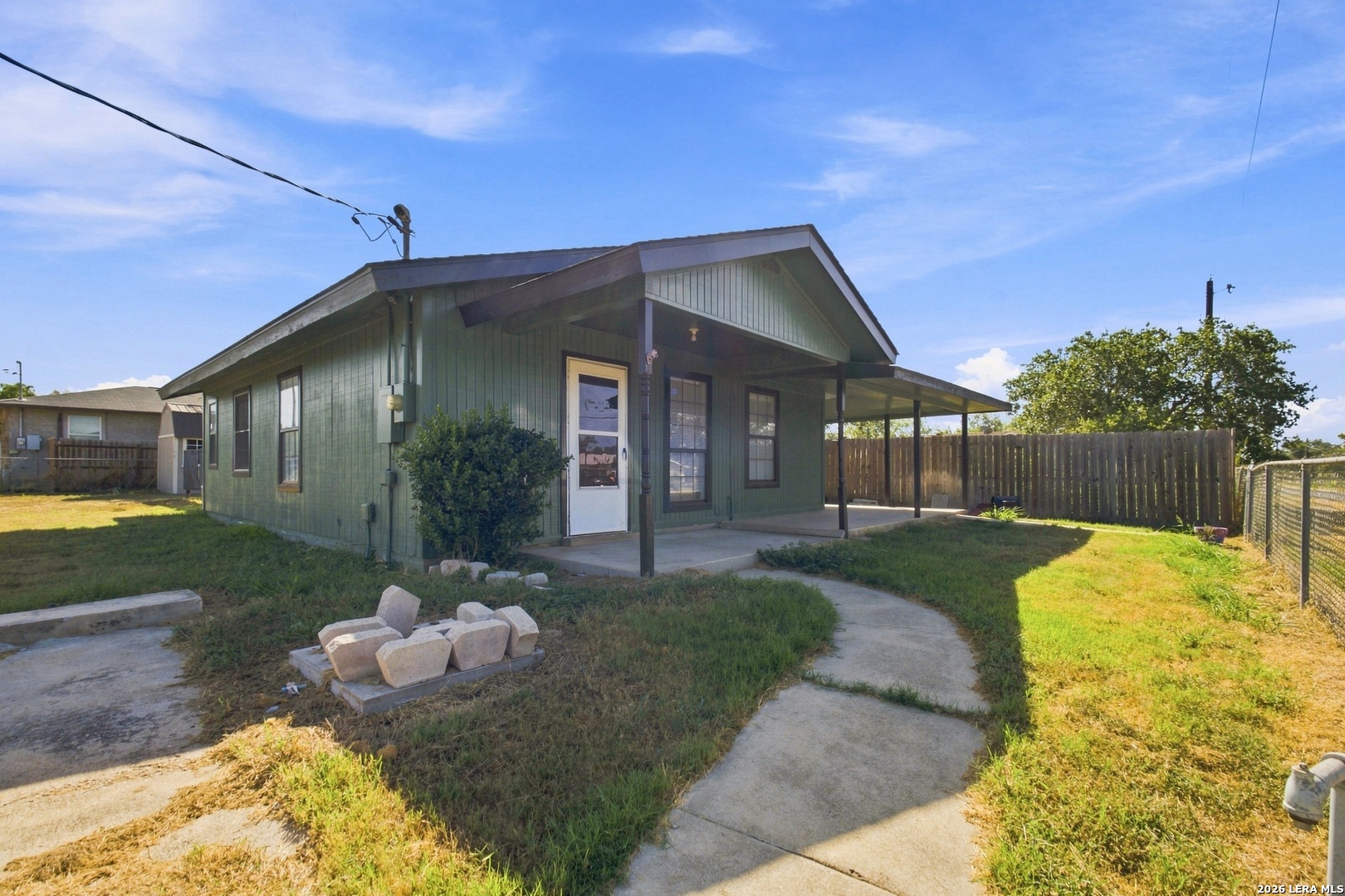 216 N Tom Poth TX 78147