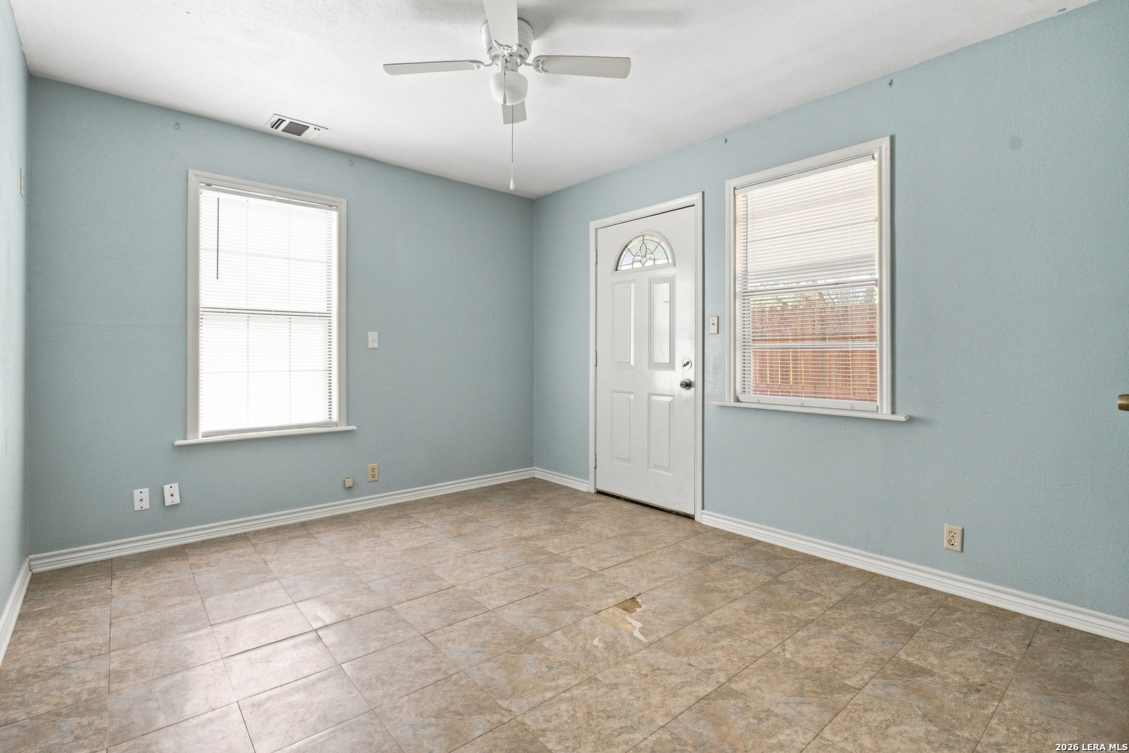 216 N Tom Poth TX 78147