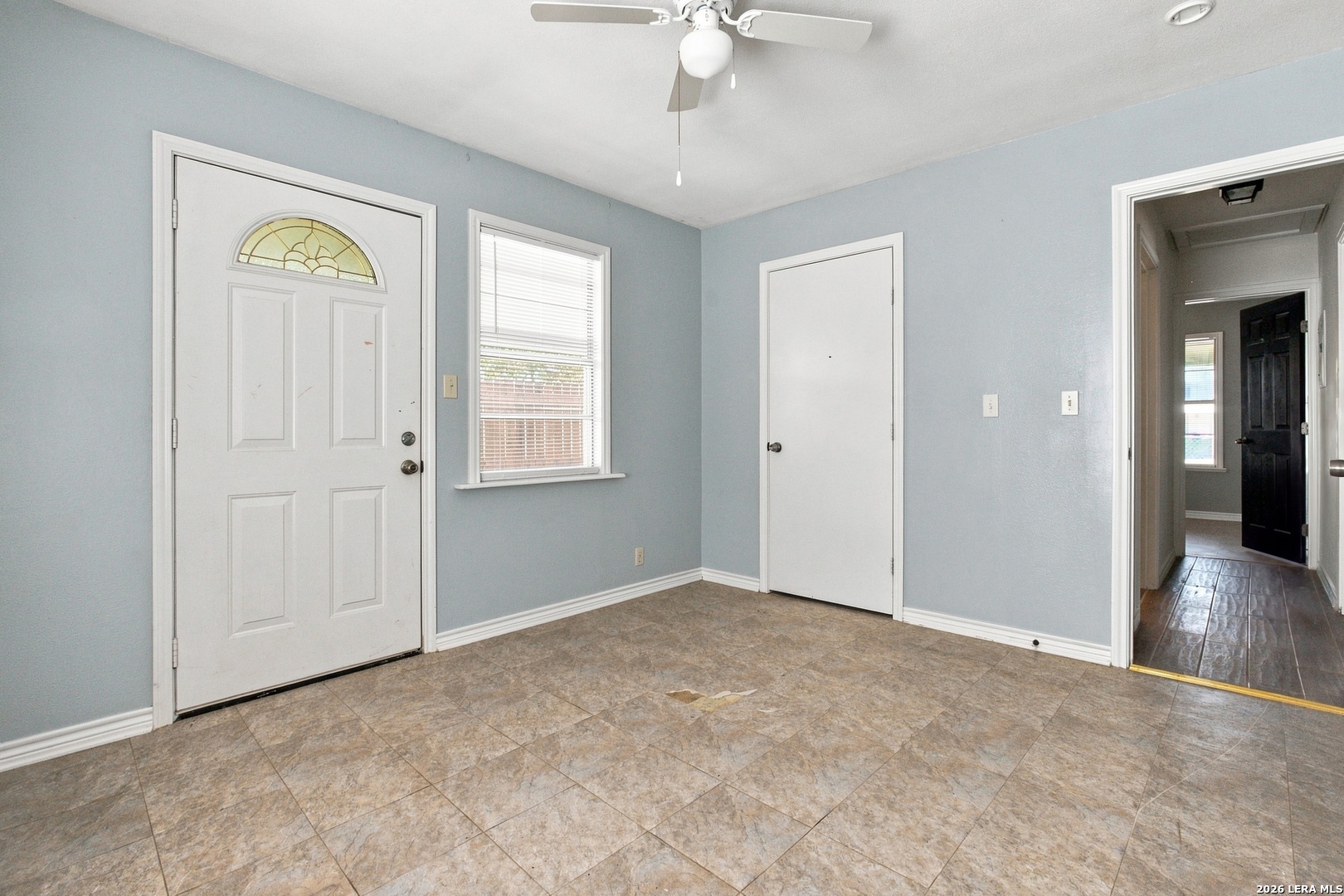 216 N Tom Poth TX 78147