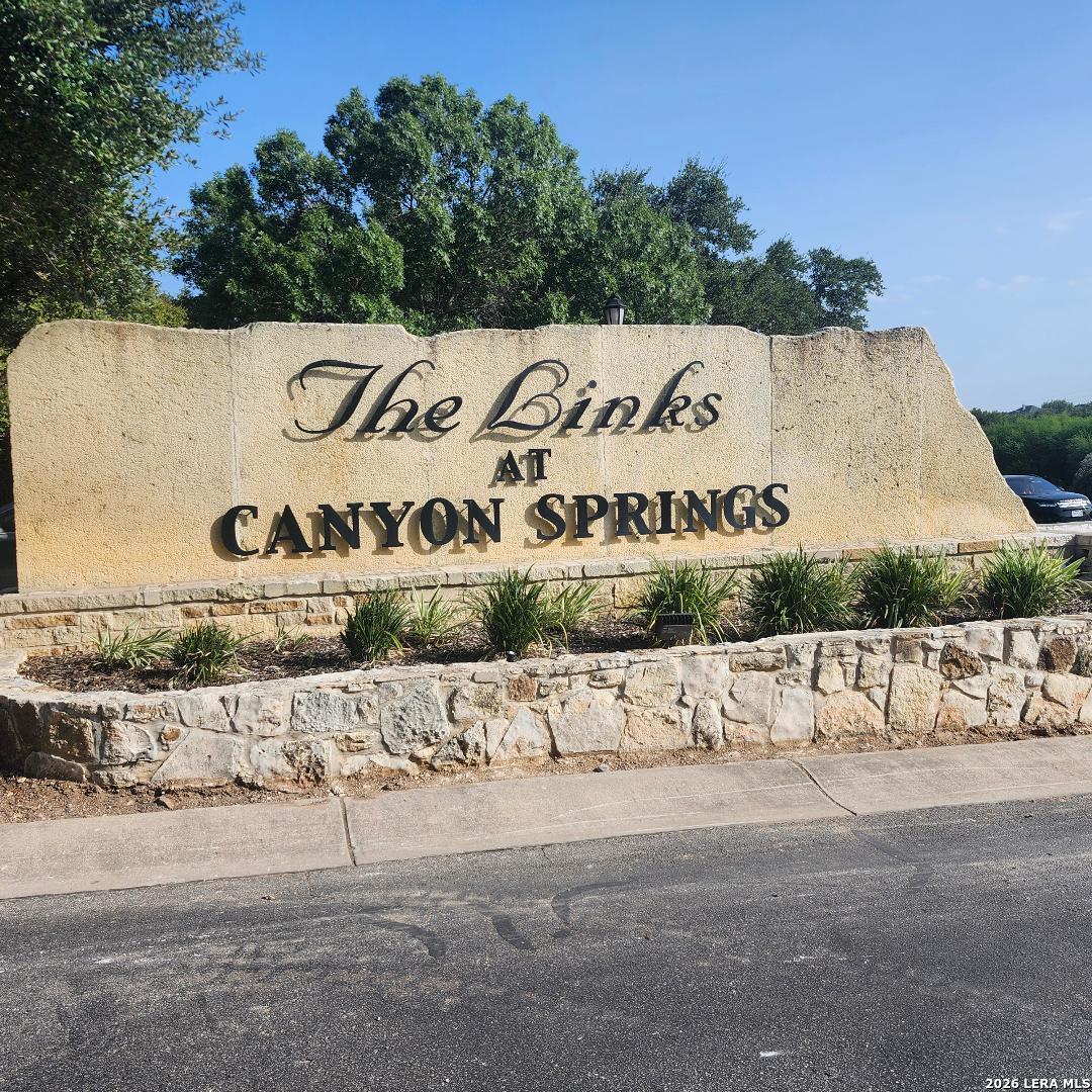 1115 Olympic Club San Antonio TX 78260
