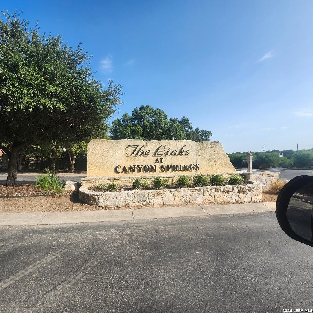 1115 Olympic Club San Antonio TX 78260
