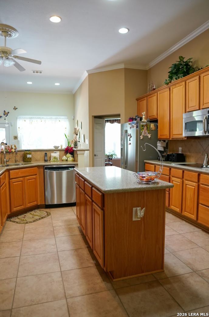 1115 Olympic Club San Antonio TX 78260