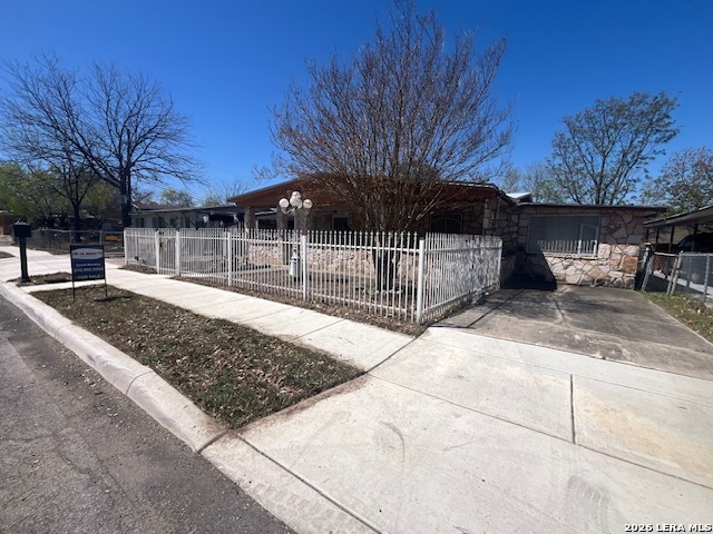 219 SW 37th San Antonio TX 78237
