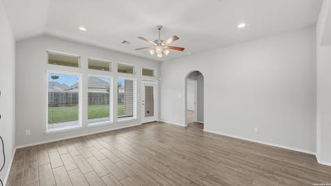 2973 Coral Way Seguin TX 78155
