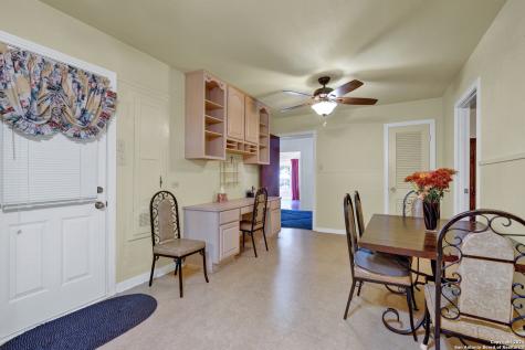 800 N Bishop San Marcos TX 78666