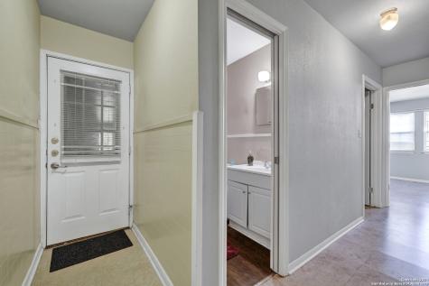 800 N Bishop San Marcos TX 78666