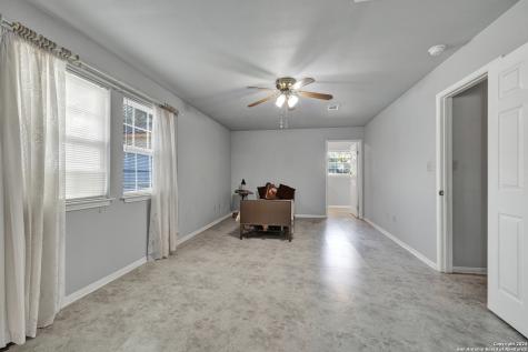 800 N Bishop San Marcos TX 78666