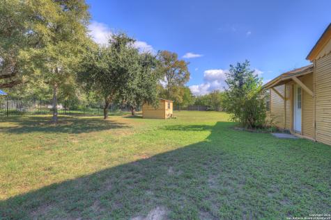 800 N Bishop San Marcos TX 78666