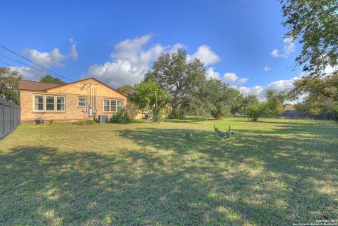 800 N Bishop San Marcos TX 78666