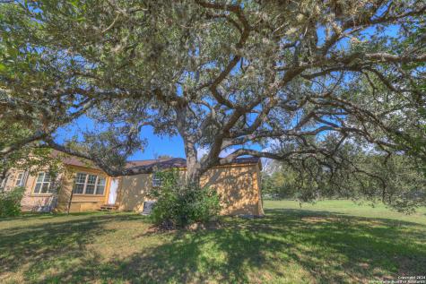 800 N Bishop San Marcos TX 78666