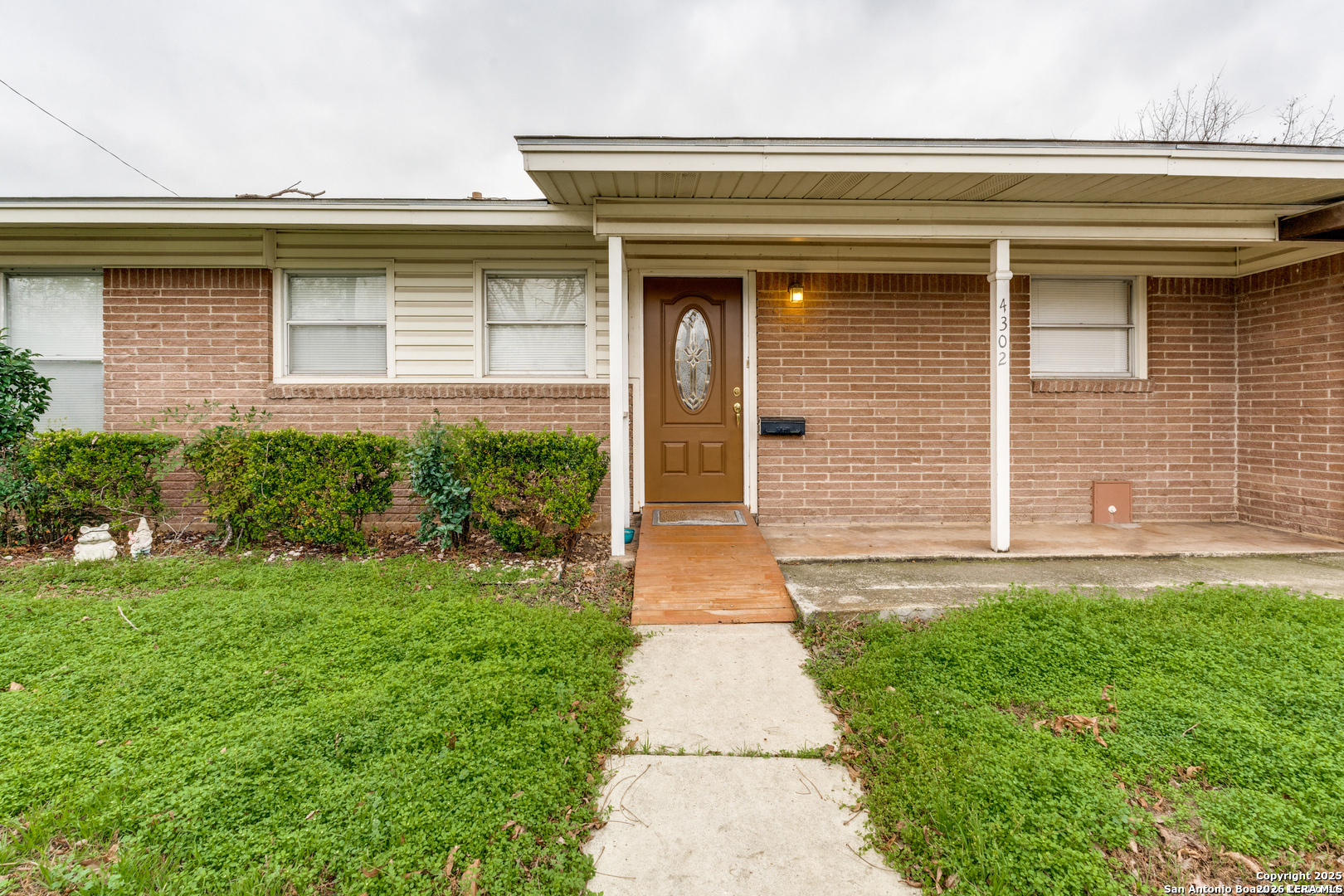 4302 Waikiki Drive San Antonio TX 78218