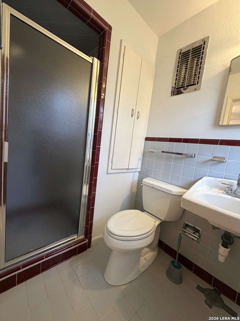 4302 Waikiki Drive San Antonio TX 78218
