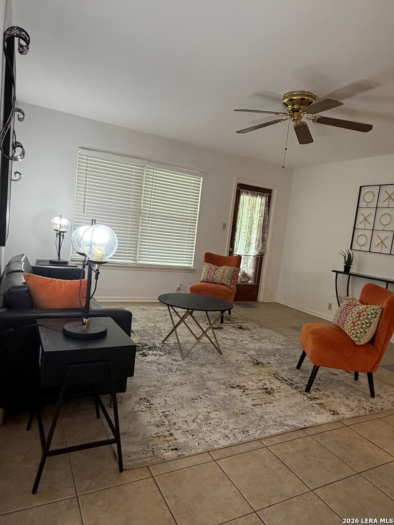 4302 Waikiki Drive San Antonio TX 78218