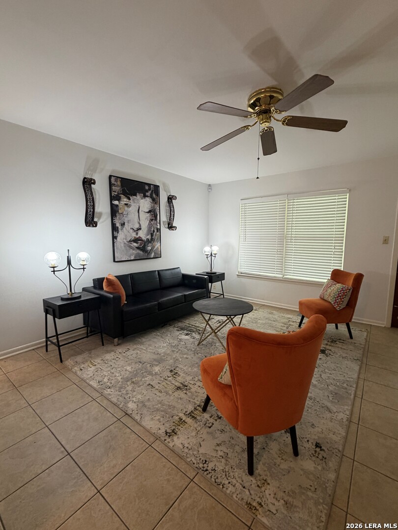 4302 Waikiki Drive San Antonio TX 78218