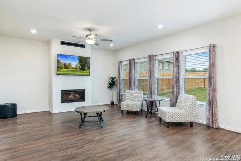 1744 Kneupper Farm New Braunfels TX 78132