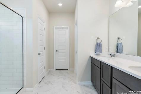 1744 Kneupper Farm New Braunfels TX 78132