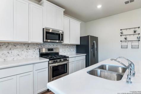 1744 Kneupper Farm New Braunfels TX 78132