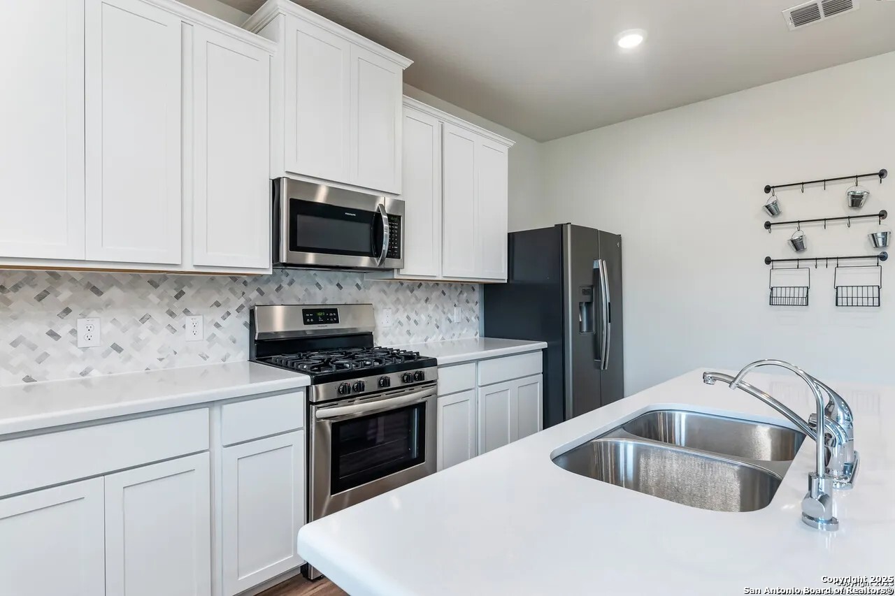 1744 Kneupper Farm New Braunfels TX 78132