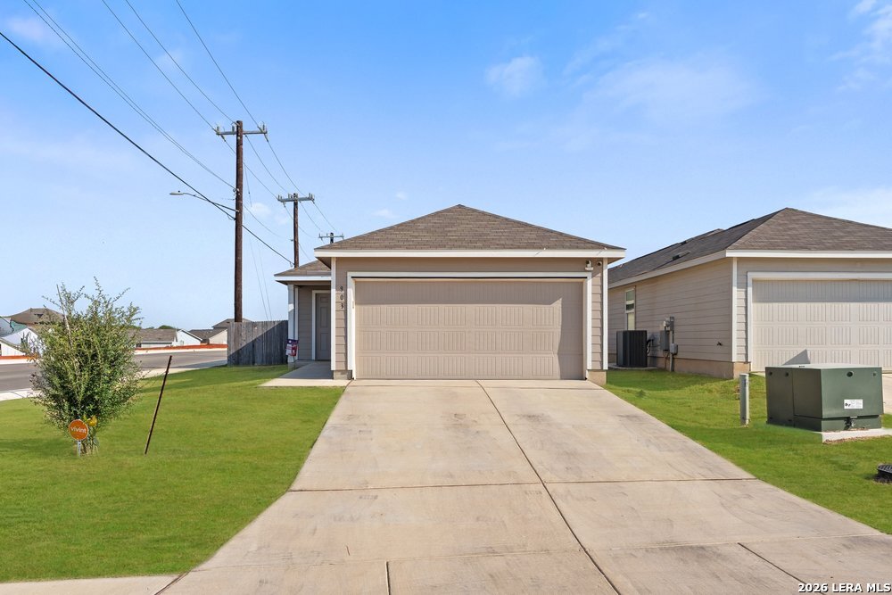 903 Stricker Path San Antonio TX 78221