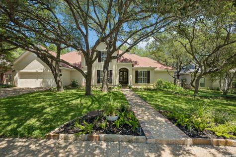 10 Inwood Knoll San Antonio TX 78248