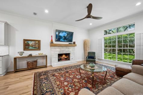 10 Inwood Knoll San Antonio TX 78248