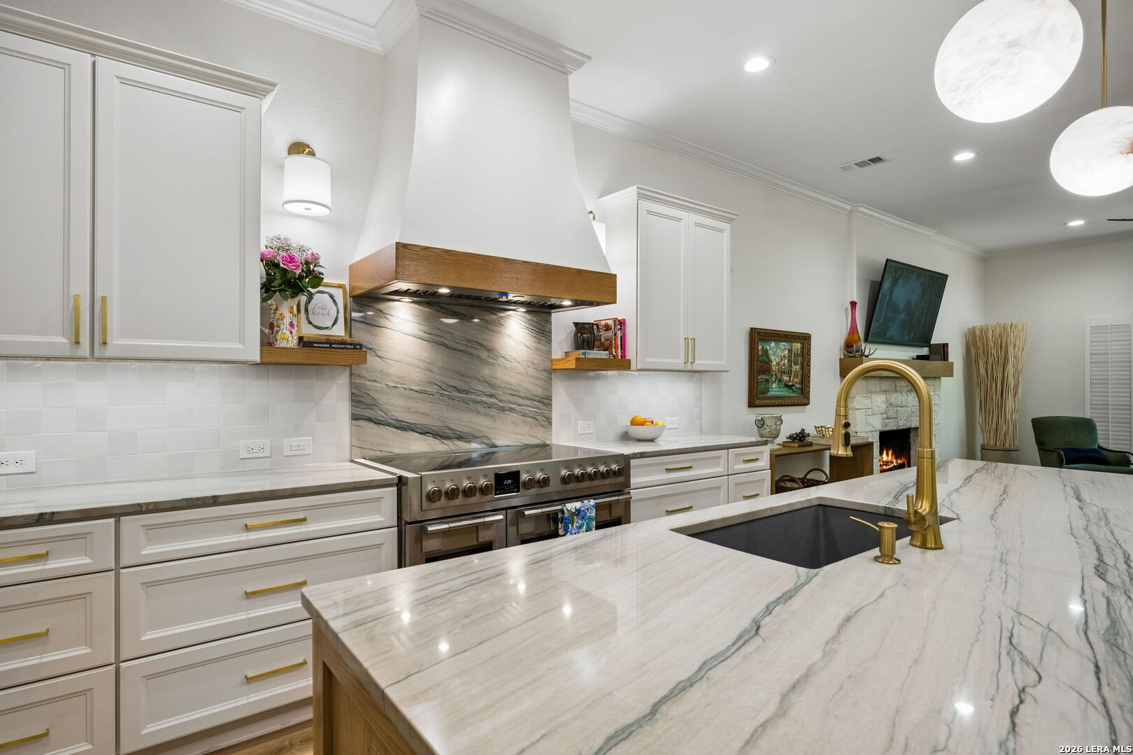 10 Inwood Knoll San Antonio TX 78248