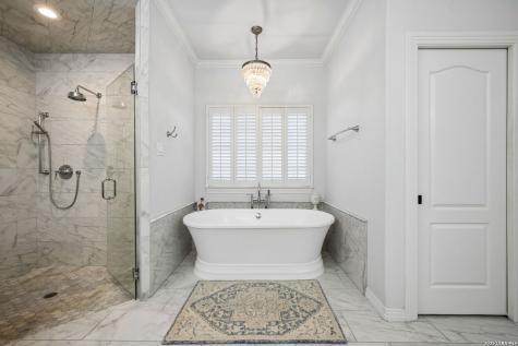 10 Inwood Knoll San Antonio TX 78248