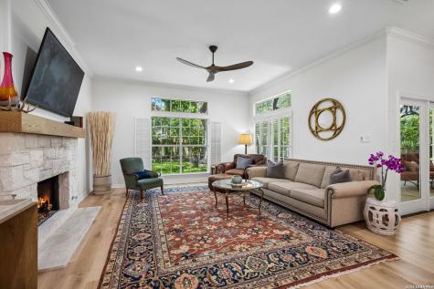 10 Inwood Knoll San Antonio TX 78248