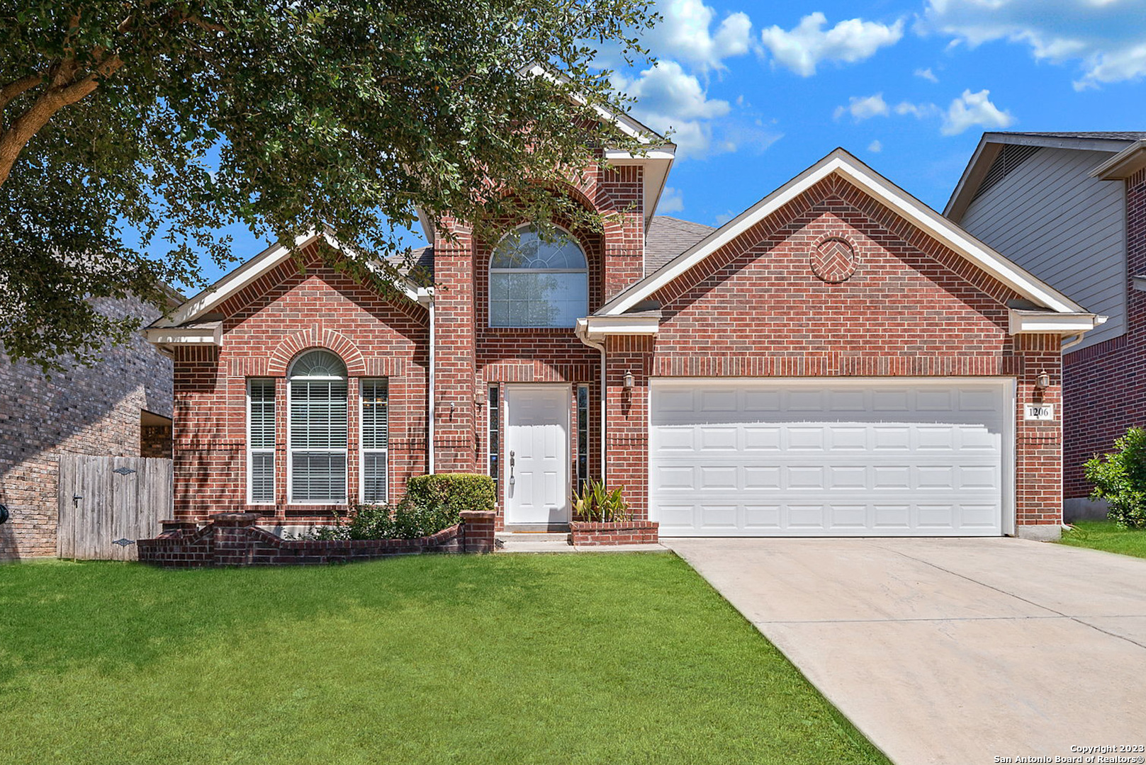1206 Magellan Windcrest TX 78239