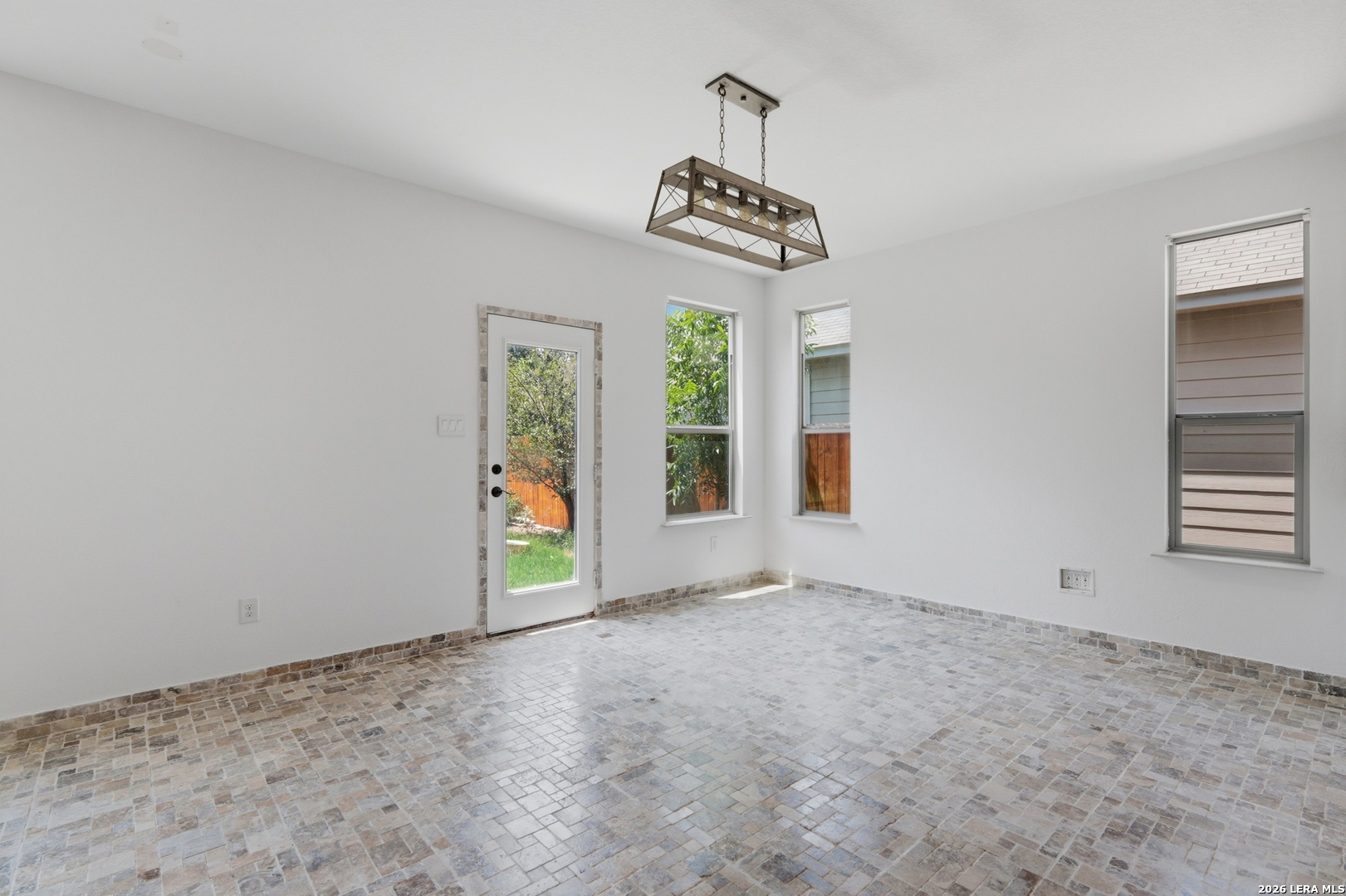 8007 Broussard San Antonio TX 78253