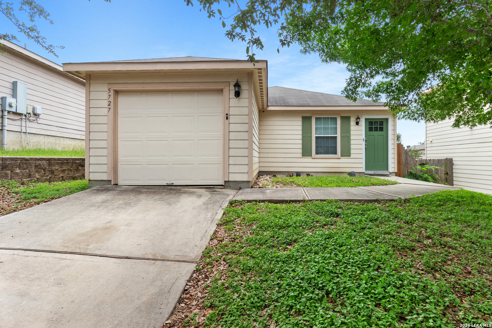 5727 Hickory Canyon San Antonio TX 78252