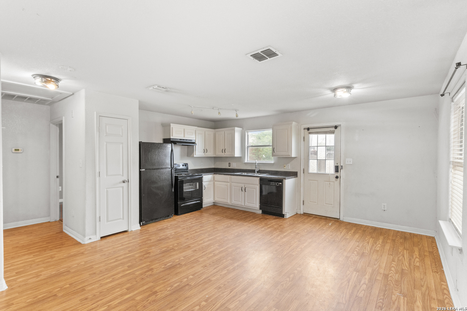 5727 Hickory Canyon San Antonio TX 78252