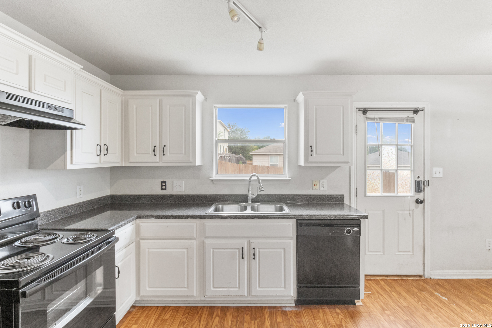 5727 Hickory Canyon San Antonio TX 78252