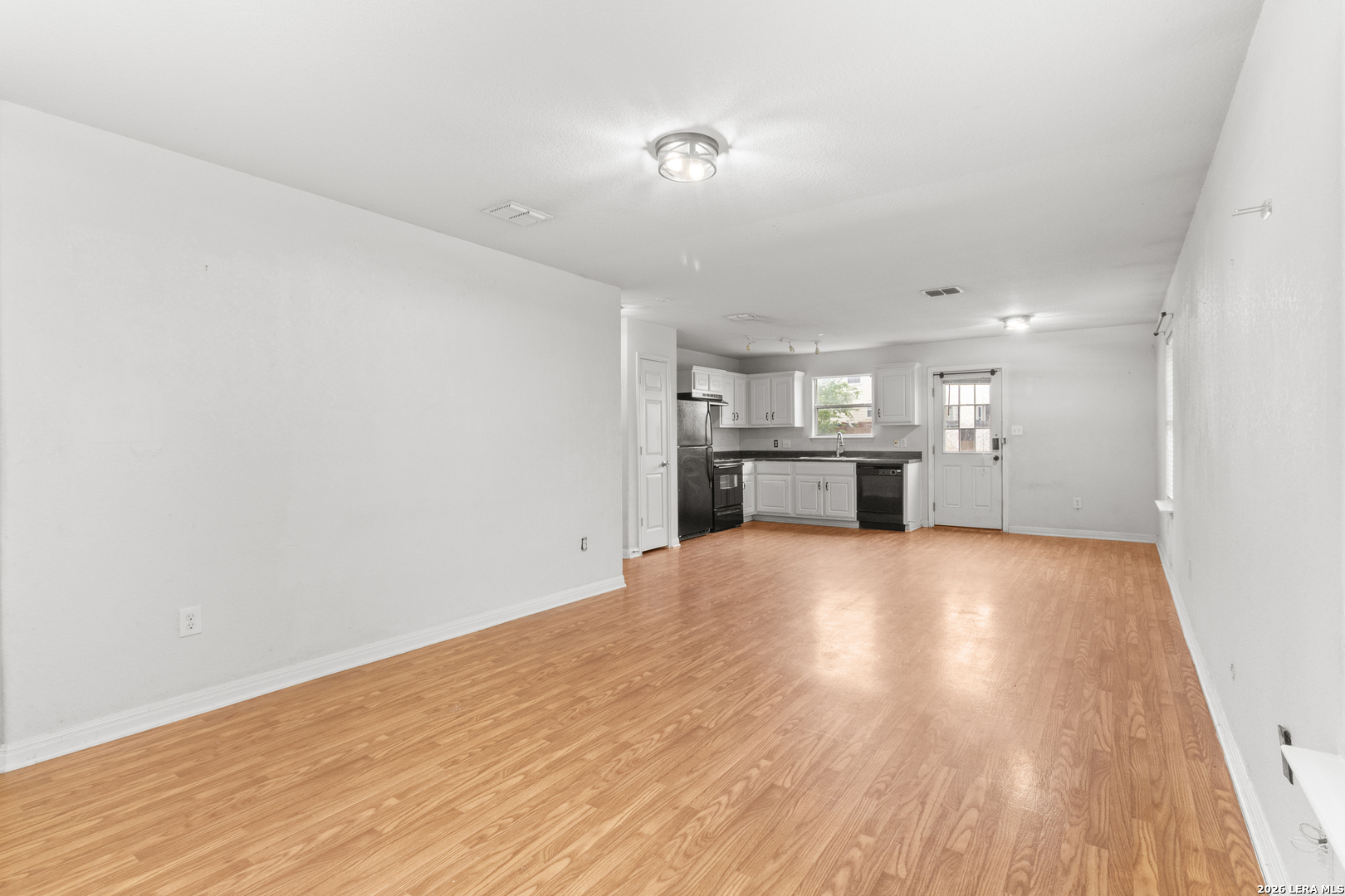 5727 Hickory Canyon San Antonio TX 78252