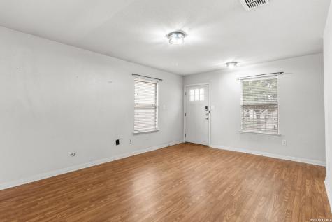 5727 Hickory Canyon San Antonio TX 78252