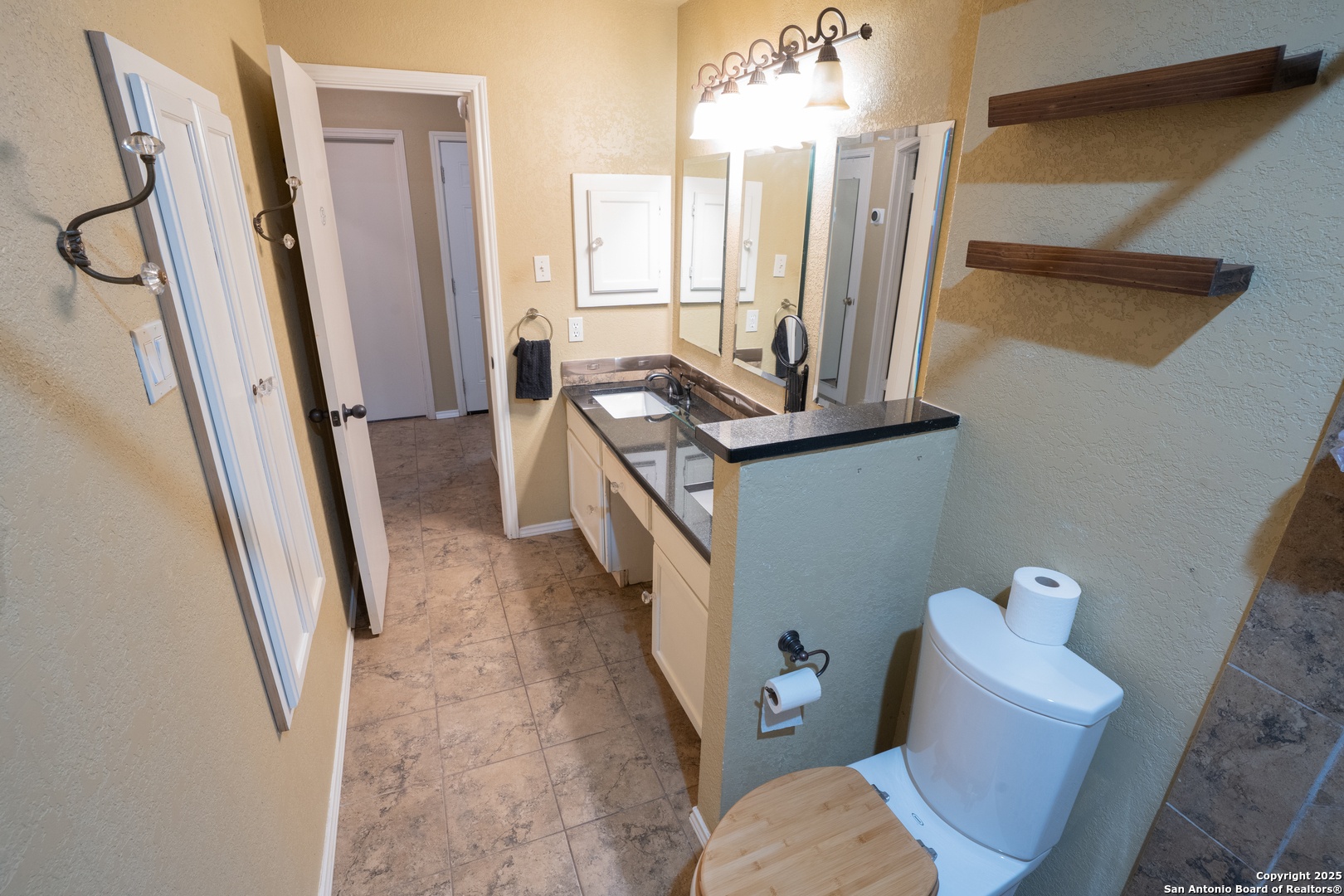 7813 Forest Briar Live Oak TX 78233
