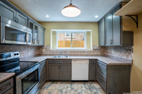 7813 Forest Briar Live Oak TX 78233
